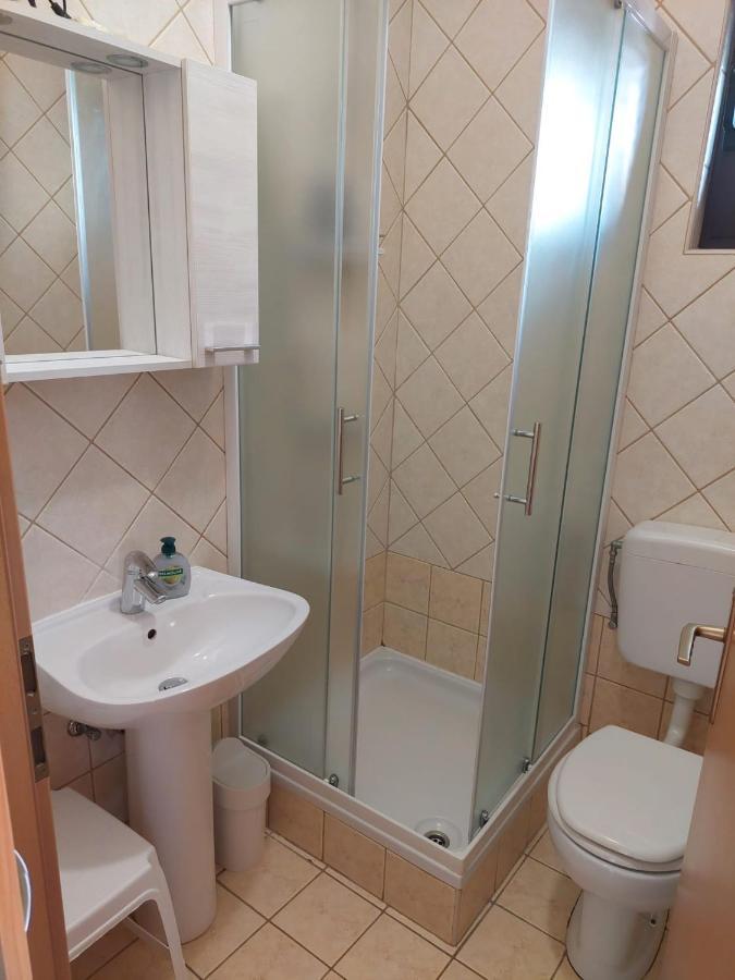 Apartmani Lavanda Паг Экстерьер фото